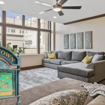 Midtown Loft 303 on Main St DT Visalia
