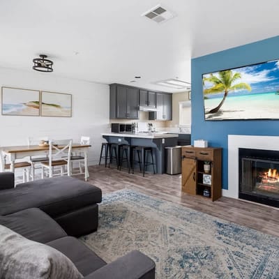 Pismo Beach Condo by Sea, steps to Beach & Pier!